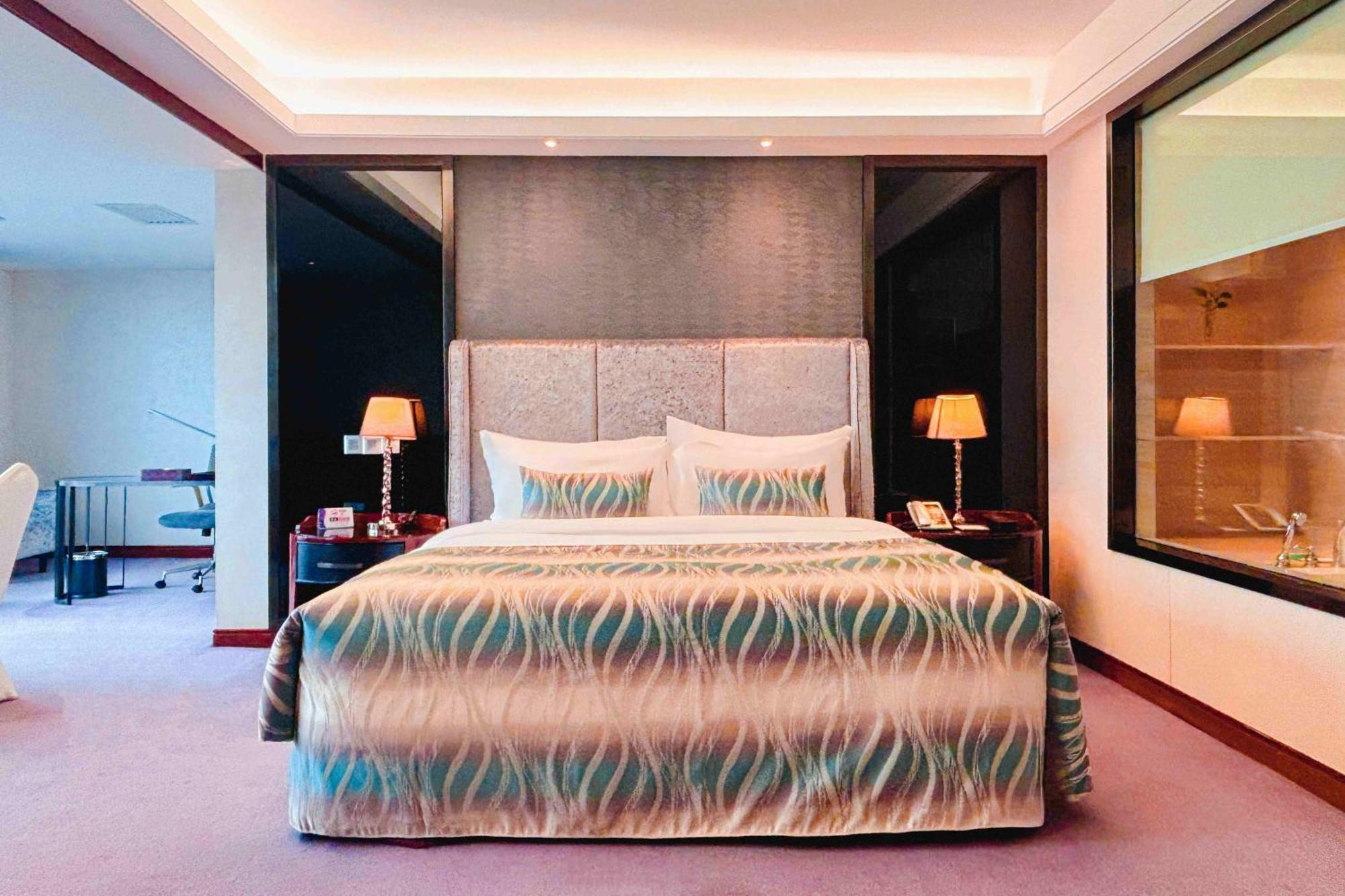 Sentosa Hotel Shenzhen Feicui Branch, Enjoy Tropical Swimming Pools And High-Class Fitness Club Экстерьер фото
