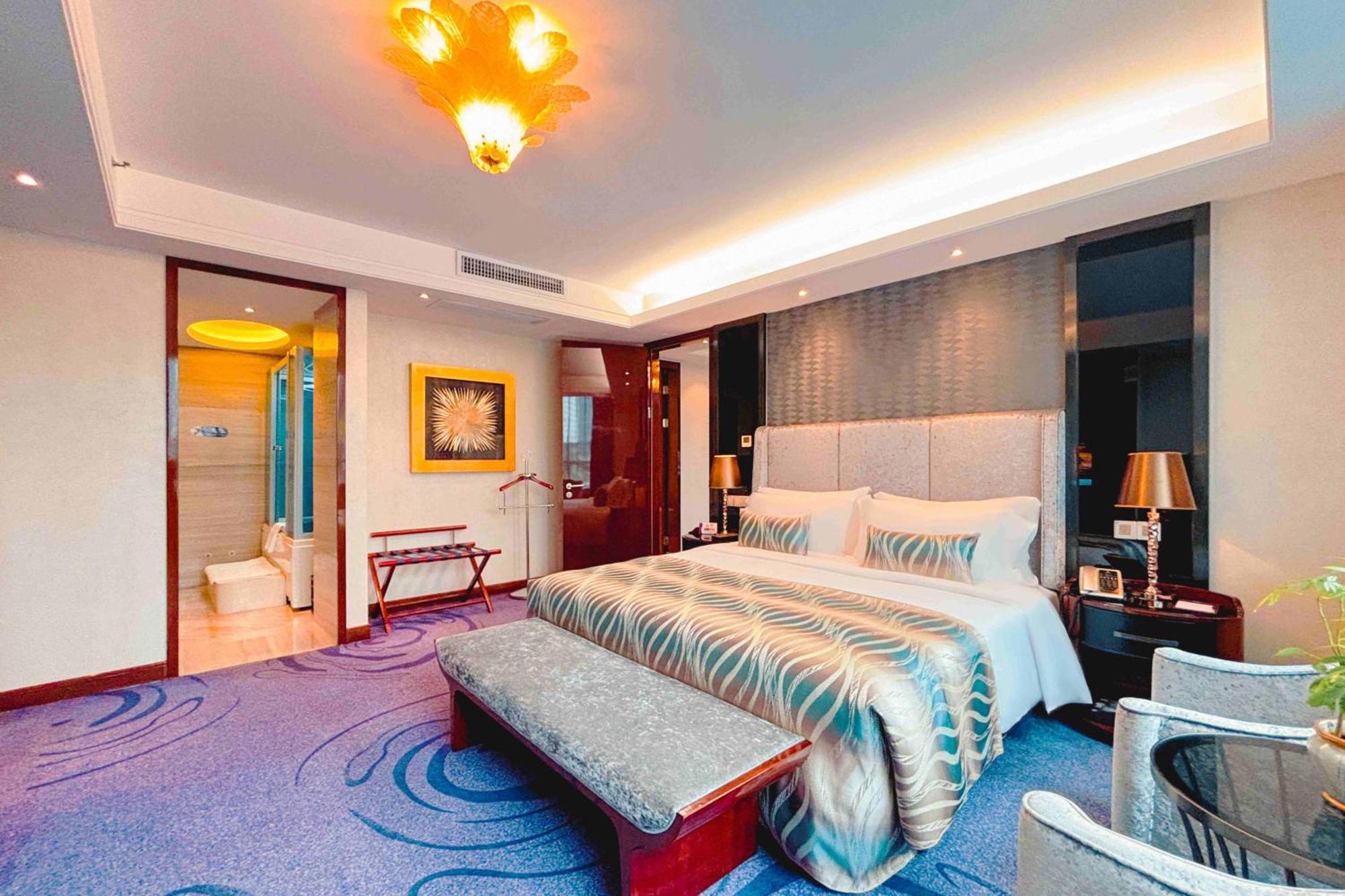Sentosa Hotel Shenzhen Feicui Branch, Enjoy Tropical Swimming Pools And High-Class Fitness Club Экстерьер фото